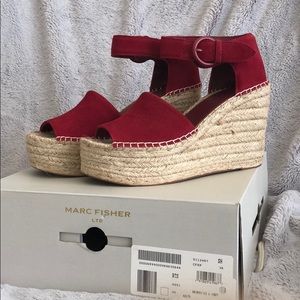 NIB Marc Fisher Mlalida wedges